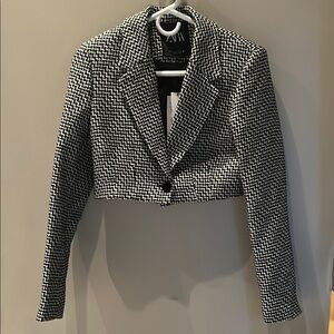 NWT Zara Women’s Cropped Blazer in size S